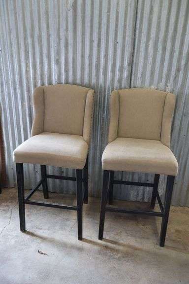 Nice Pair of Counter-Height Bar Stools! (RD)