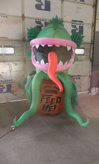 HUGE* 7.5FT Animated Airblown Inflatable 