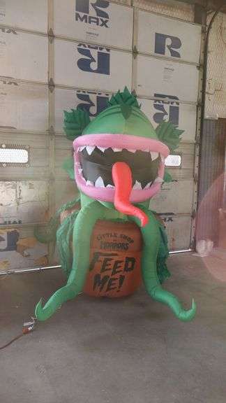 HUGE* 7.5FT Animated Airblown Inflatable 