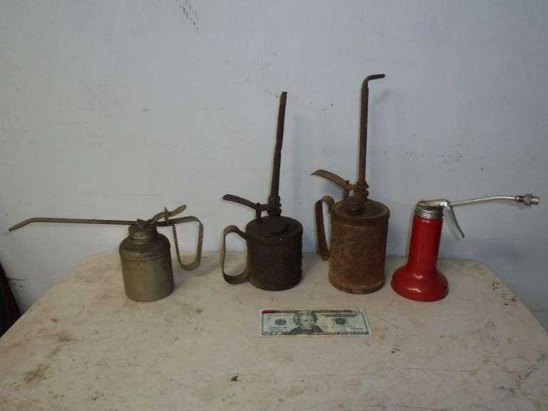 Oil / Grease Cans - Texas Online Auction House