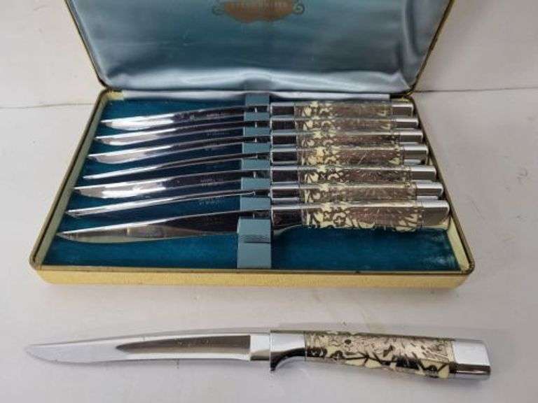 Vintage Knife Set. ~ cash only ~. (1A)