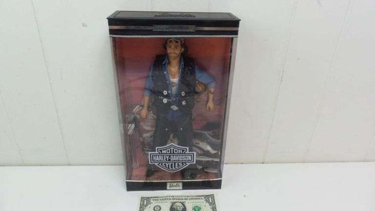 Barbie Collector Edition Harley Davidson Ken Doll!! (4B)