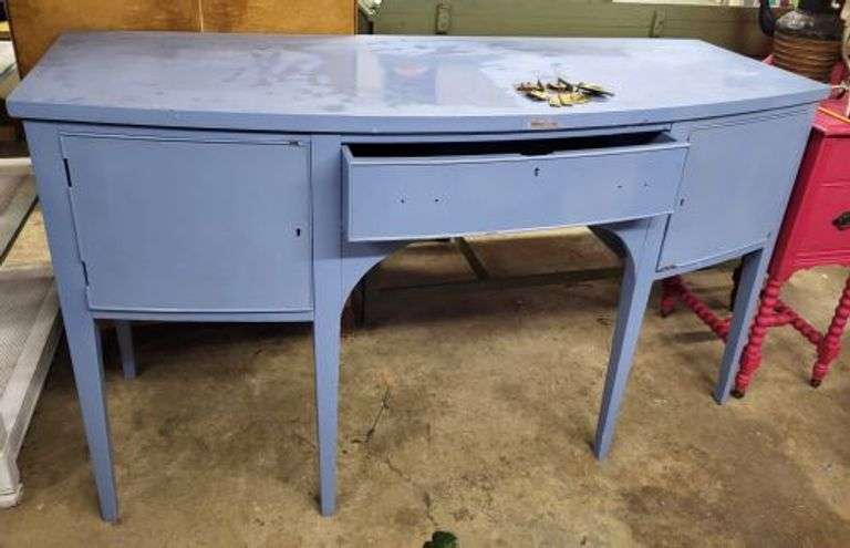 Vintage Painted Buffet. DOORS ARE NOT ATTACHED. Some hardware included. See extra image. ~ cash only ~. (row 3)
