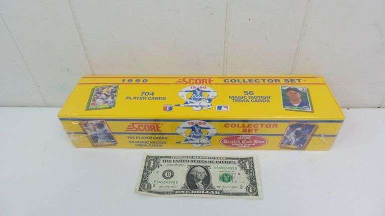 Factory Sealed 1990 Score Baseball Card Collector Set! (7B)