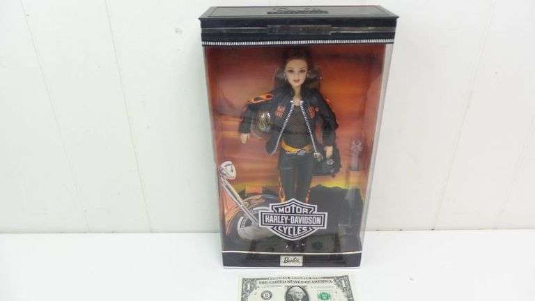 Barbie Collector Edition Harley Davidson Barbie Doll!! (4B)