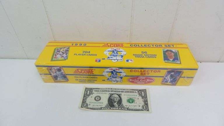 Factory Sealed 1990 Score Baseball Card Collector Set! (7B)