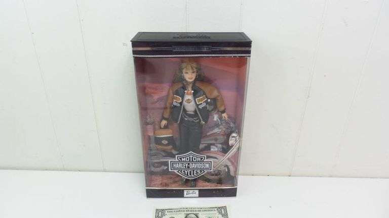 Barbie Collector Edition Harley Davidson Barbie Doll!! (4B)
