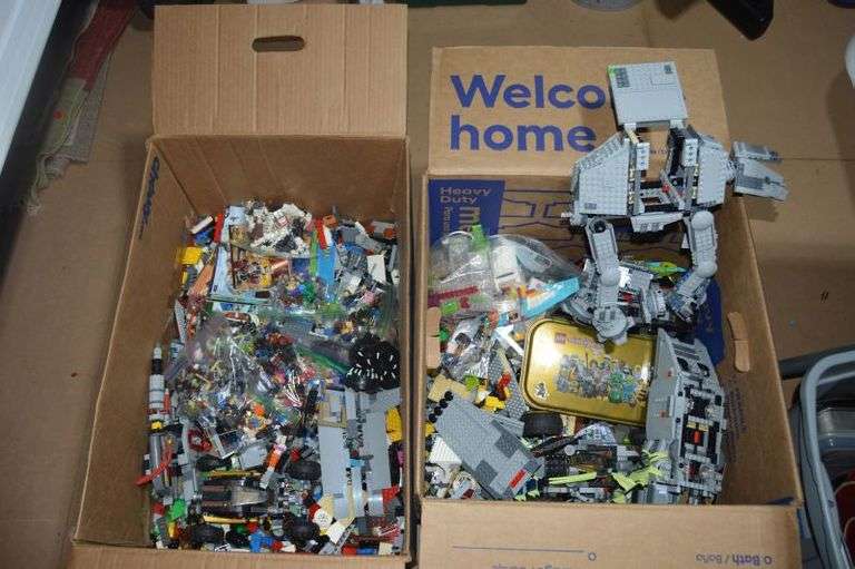 HUGE LOT OF LEGO SETS, 8 ARE STAR WARS IMPERIAL STAR DESTROYER & THE AT-AT. 4 ARE CHIMA SETS, 6 SETS ARE NINJAGO & 3 ARE CREATOR (MANUALS INCL), SEVERAL MINECRAFT SETS & 175 MINIFIGURES