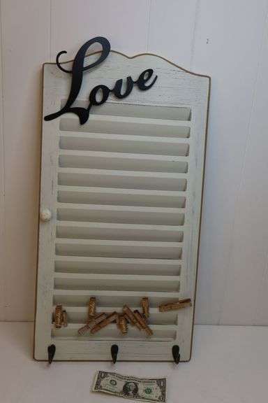 CUTE Wood/Metal Photo Clip Wall Décor! (PW)