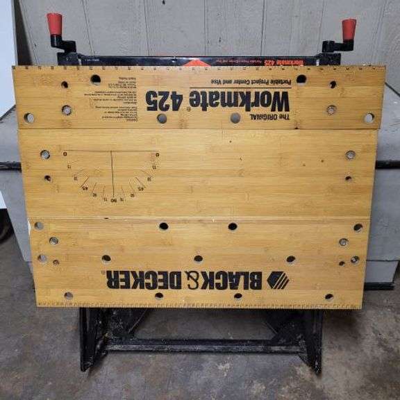 Black & Decker Workmate 425 Portable Project Table. ~ cash only ~. ( row 5)