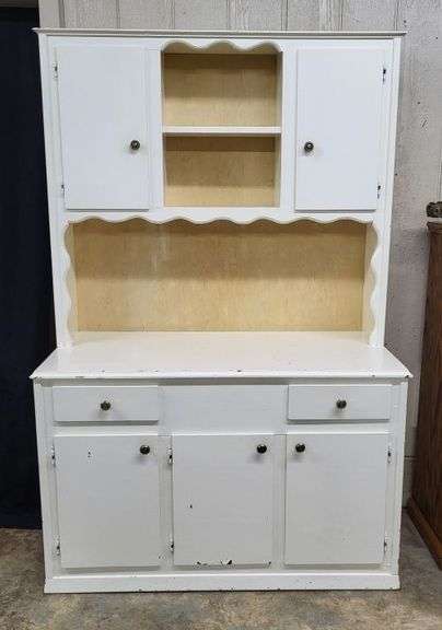 Wonderful 1 Piece Solid Wood Hutch. 48” x 73”. ~ cash only ~. ( row 1)