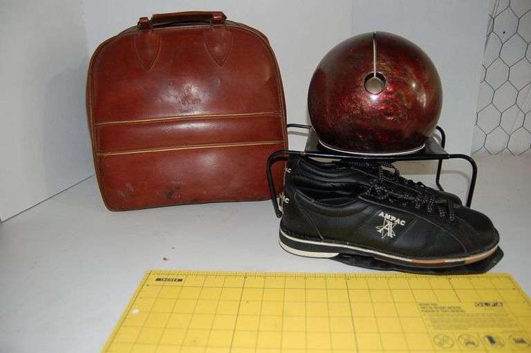Bowling Set - Bowling Bag, Bowling Ball, and Ampac Size 9 Women's Bowling Shoes