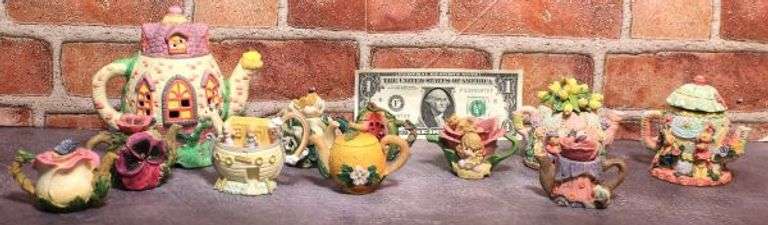Cute Miniature Teapots with 4 of them being Trinket Teapots-Lot of 11.  8D
