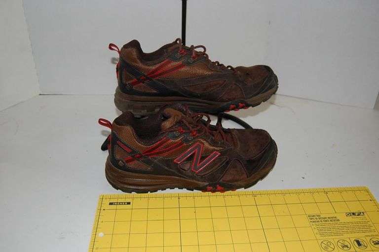 Men's 11 New Balance Shoes