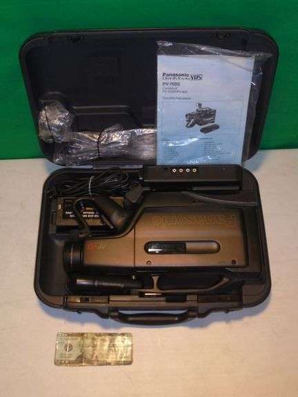 Panasonic PV 7055 VHS Movie Camera