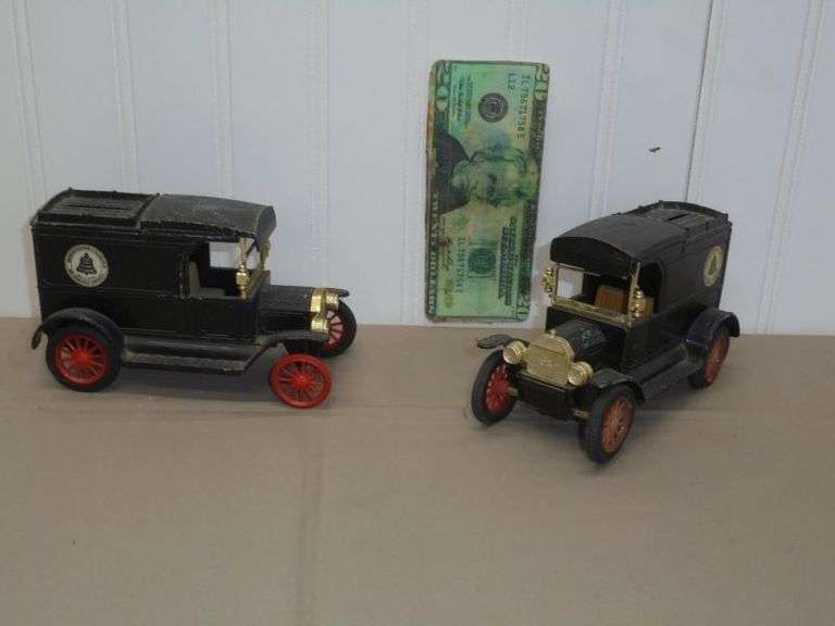 2 Vintage Metal ERTL Car Banks. Texas Online Auction House