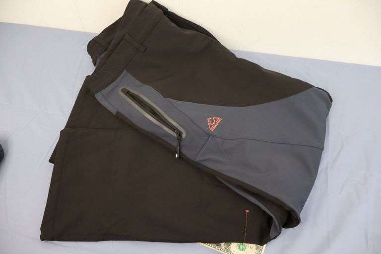 Men's Outdoor Sports Waterproof Fleece Cargo Ski/Hiking Pants! Size 38 (3A)