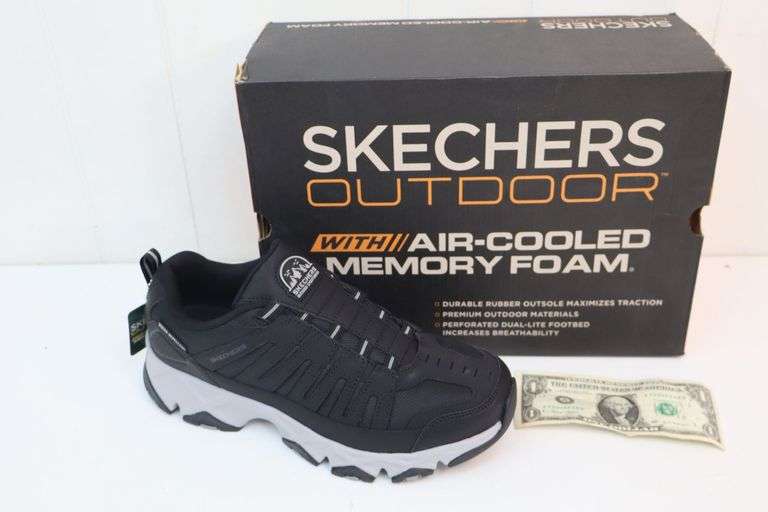 Men's Skechers Outdoor Air-Cooled Memory Foam Slip-On Water Repellent Shoes! Black/Gray Size 9. (T1)