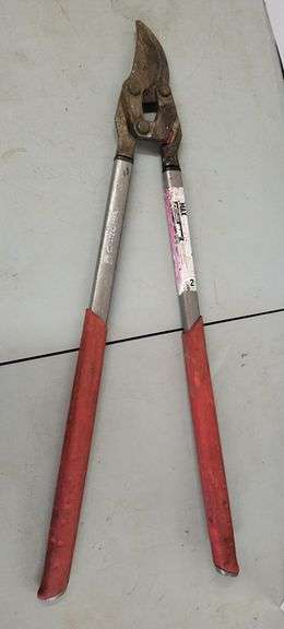 Heavy Duty Limb Cutters. ~ cash only~. (8B) - Texas Online Auction House