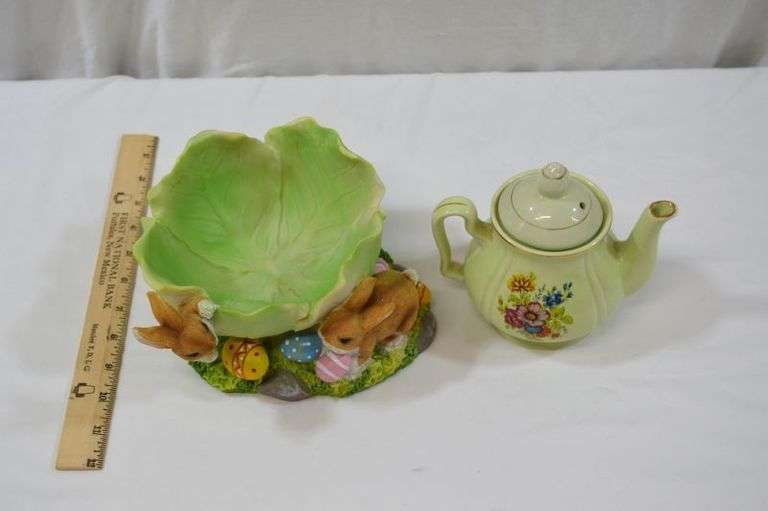 CUTE EASTER CANDY DISH & TEAPOT