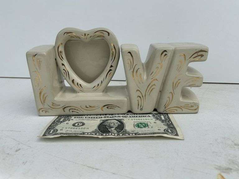 Luna Ceramic LOVE Picture Holder