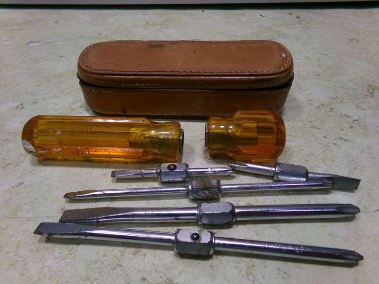 Vintage Xcelite (USA) screwdriver set with both regular and stubby handles in case