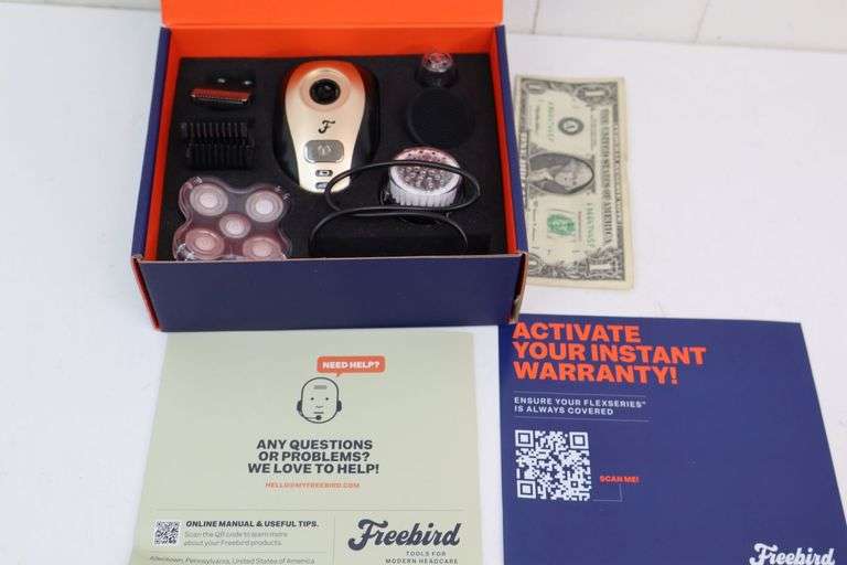NEW Freebird Flex Series Electric Head Shaver Kit! (1A)