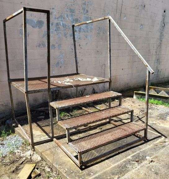 Platform Stairs. 61” x 48” (platform) 38” tall. ~ cash only ~