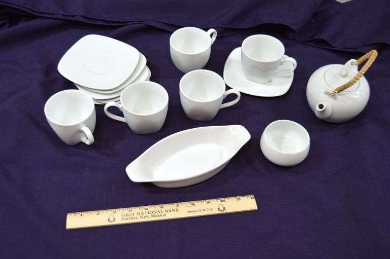CUPS & SAUCERS: GOURMET BY FITZ & FLOYD (6 SAUCERS & 5 CUPS) & OTHER WHITE DISHES