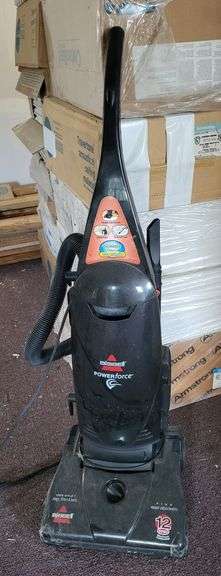 Bissel Vacuum Cleaner. ~ cash only ~