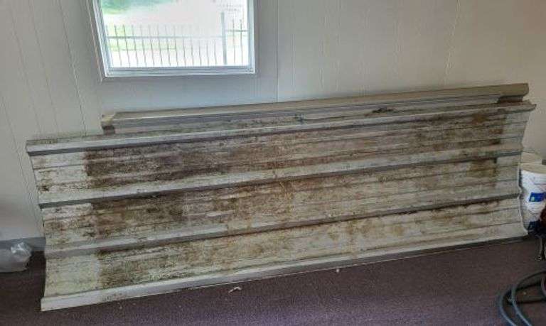 Metal Siding. Various Sizes. Preview for quantity. ~ cash only ~
