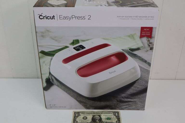 NEW Cricut EasyPress 2 Heat Press Machine! (2B)