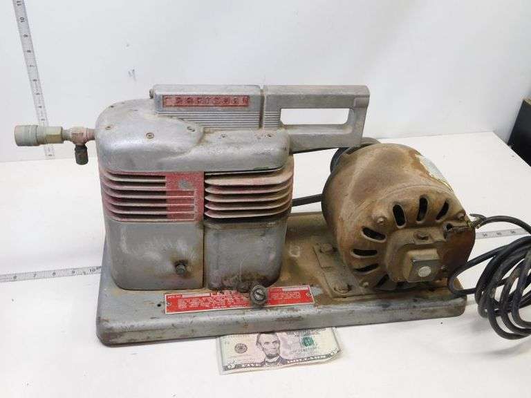 Vintage Air Compressor-- Craftsman-- WORKS
