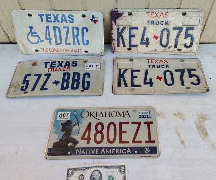 Lot of 5 vehicle  truck and trailer license plates for decorating purposes