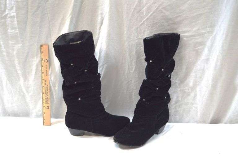 BLACK BOOTS, SIZE 8 - 8.5