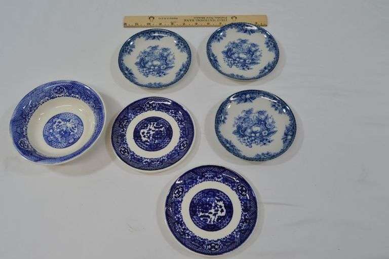 ASSORTED BLUE & WHITE DISHES, A COUPLE ARE MARKED JAPAN