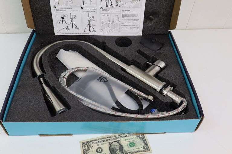 NEW Single-Handle Pull-Down Kitchen Faucet Kit! (1B)