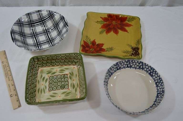 LOT OF 4 BOWLS/PLATES