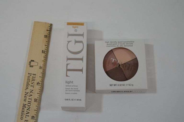 TIGI TINTED PRIMER & EYESHADOW PALETTE