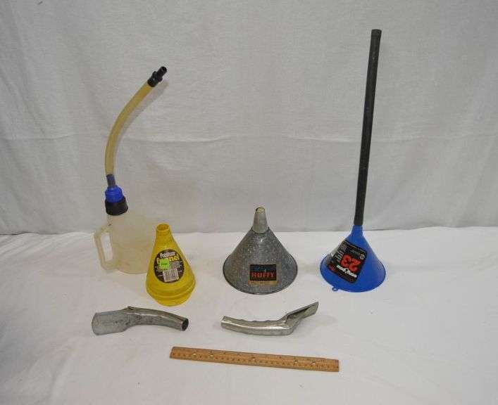 ASSORTED FUNNELS