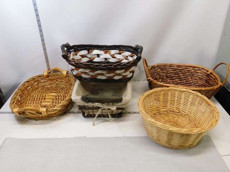 (5) Baskets- Very Nice