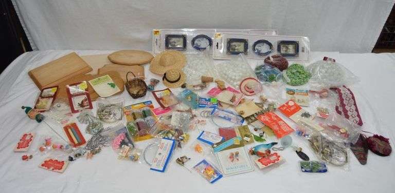 LARGE CRAFT LOT