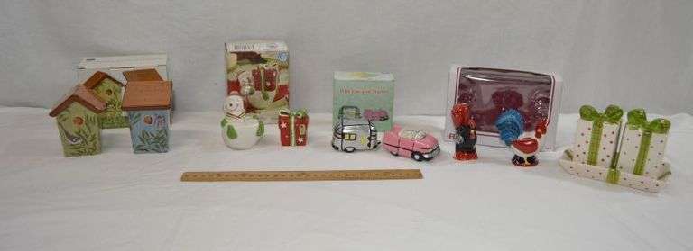 ASSORTED SALT & PEPPER SHAKERS