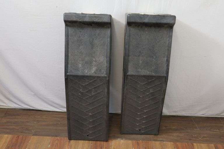 Nice Pair of Heavy Duty Ramps! (W1)