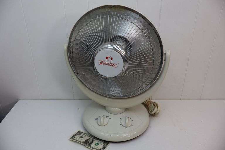 Nice Wind Chaser Parabolic Space Heater! (2A)