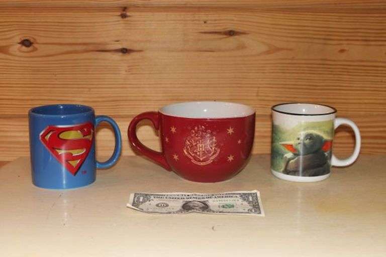 Star Wars, Superman and Harry Potter Mugs.  W6