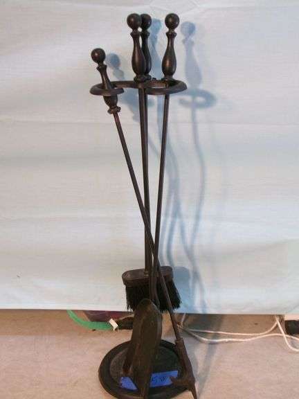 3 piece fireplace tool set in great condition