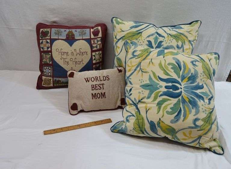THROW PILLOWS