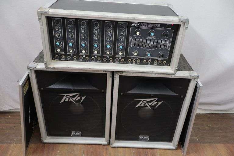 $$$ Peavey XR-600B Mixer Amp AND Pair of Peavey Speaker Cabinets! NICE! (RD)