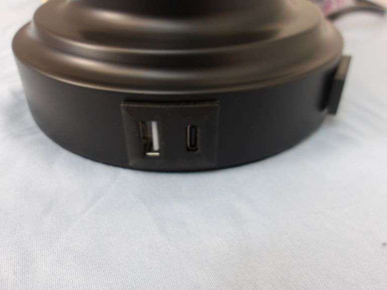 NEW Pair of Modern Table Lamps w/USB-A+C Ports & Outlet! Bronze color. (1A)